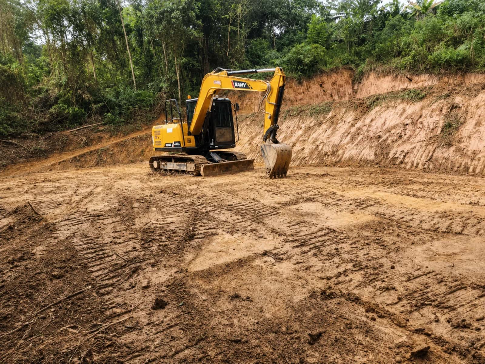 Terraplenagem - serviço da JC Shalom